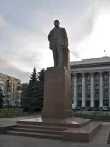 Monument to Lenin, Zhytomyr. The authors are sculptors M. Vronskyi (1910 – 1994) and O. Oliinyk (1914 – 1977). This is a photograph of a cultural heritage monument in Ukraine. Number in the catalogue of the civil society organization Wikimedia Ukraine: 18-101-0410