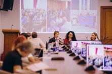 Панелістки під час презентації