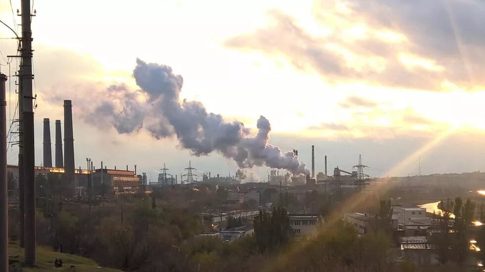 View of a power plant in Mariupol, 2018