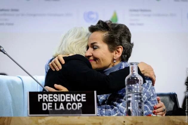 Пленарне засідання COP21 для прийняття Паризької угоди (Зал Сена — Ле Бурже)