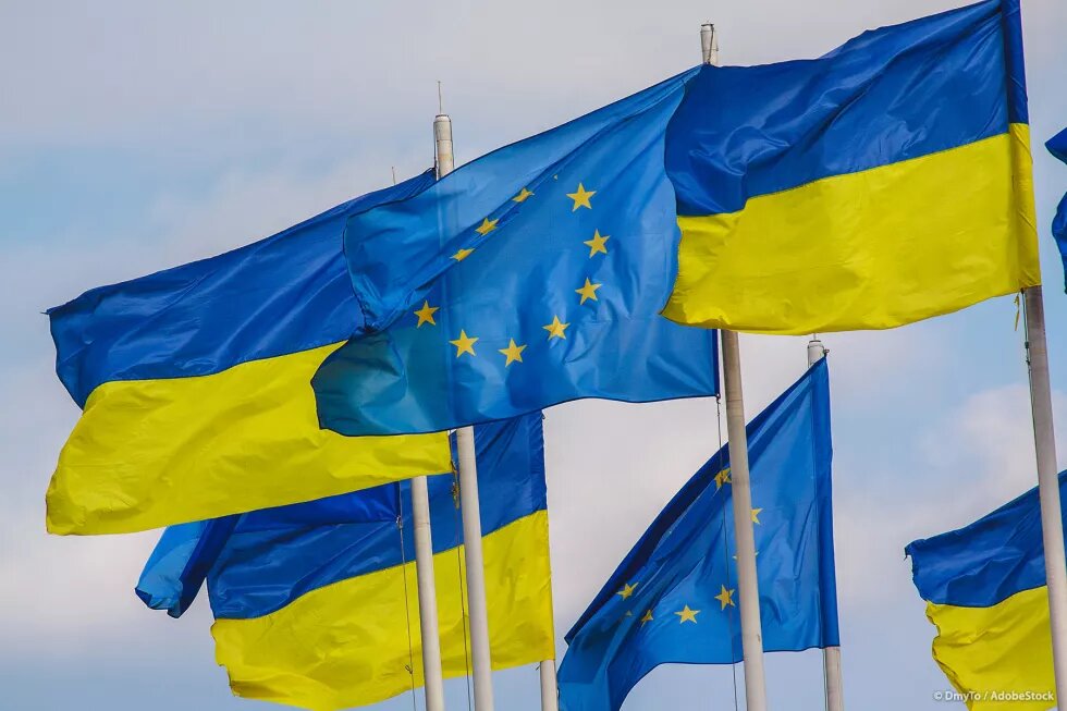 EU flag and UA flag