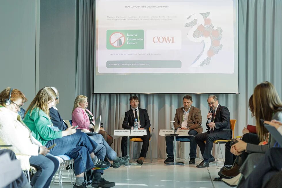 Панелісти - головне фото 