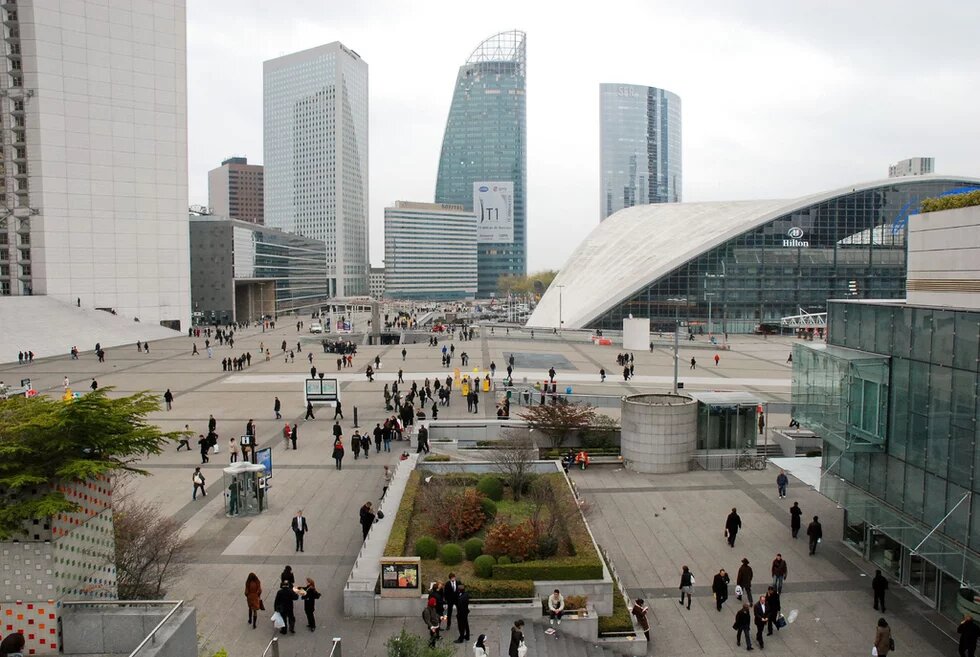 La Défense Public Space Crowd
